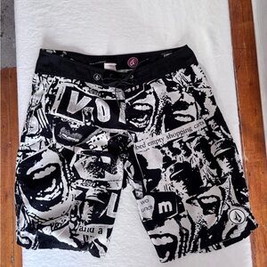 Men’s Volcom Pure Function Cinch Fly Graphic Board Shorts Size 34